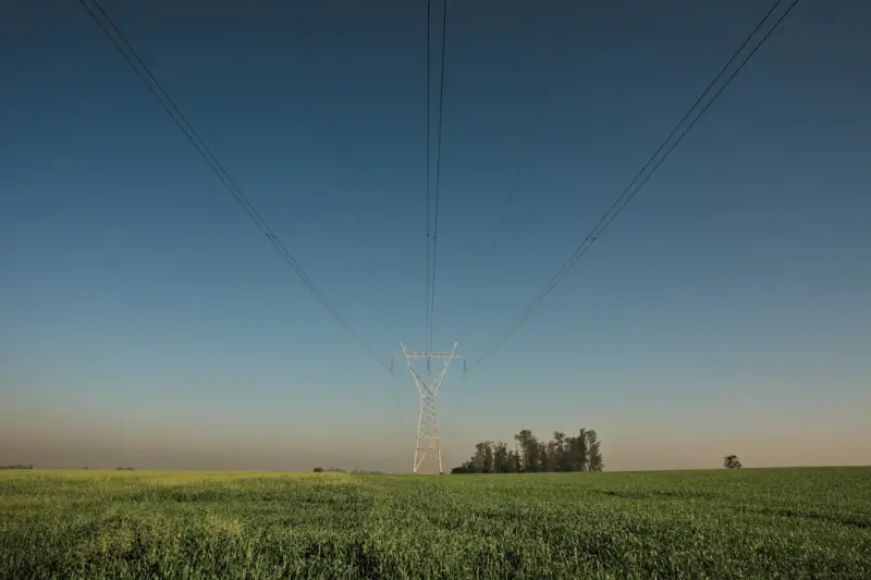 Green Power, Tight Control: Dedicated Servers as the Backbone of Sustainable, Compliance‑First Cloud Strategies