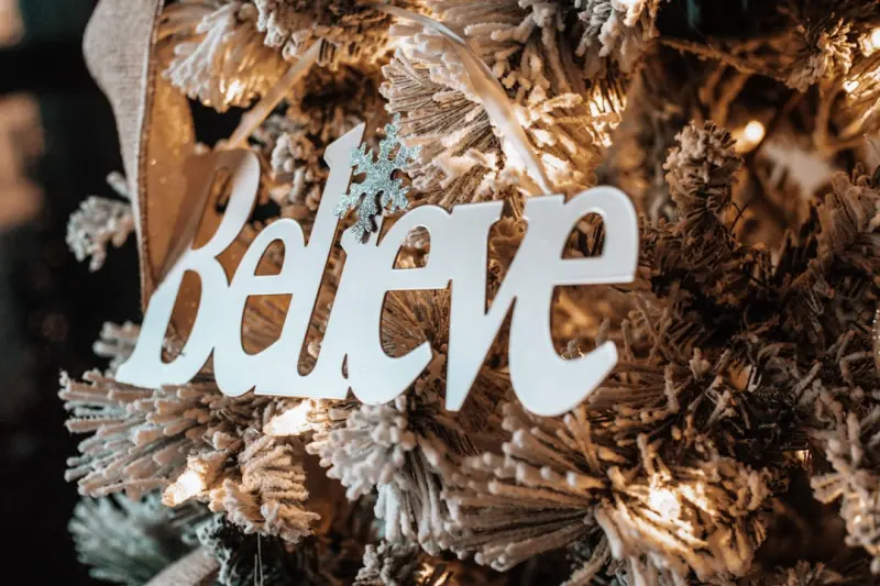 Seeing is Believing: AR Redefines E‑Commerce